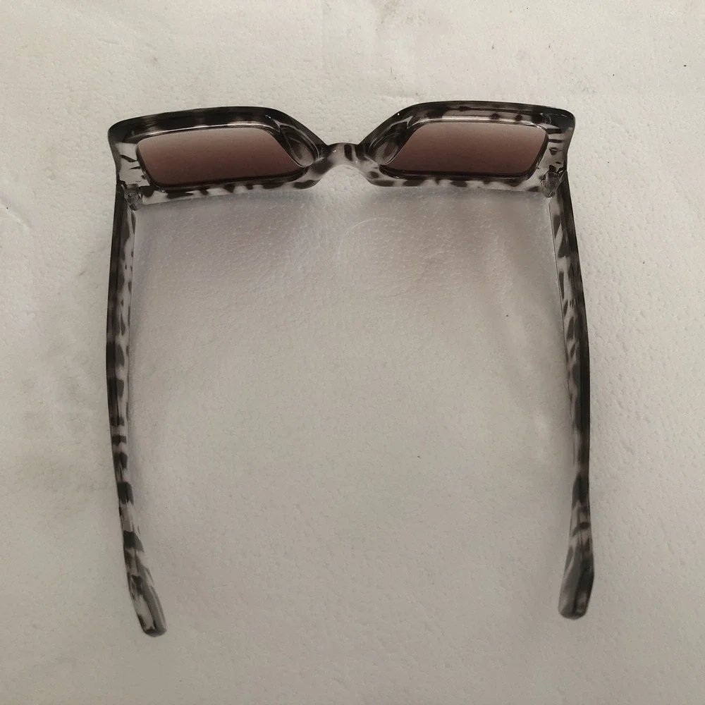 Sunglasses Woman's Fashion LG frame tortoise shell, Black, Ombre Lot of 3 NWOT